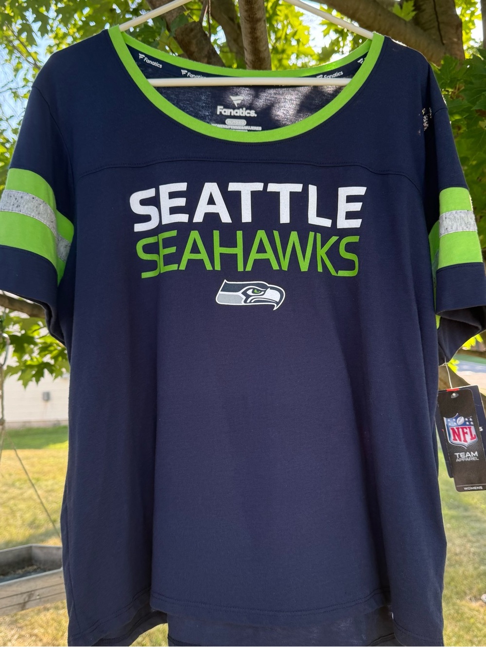 NEW NFL Fanatics Seattle Seahawks Navy and Lime Green Short Sleeve Tee - Size XL